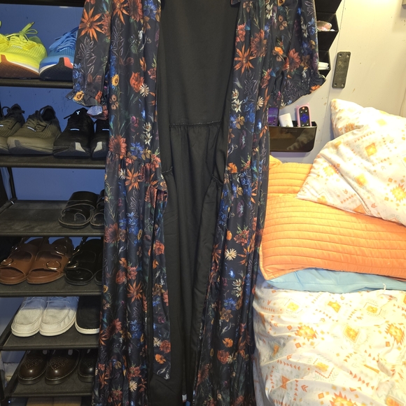 Jessakae 'Elara' Floral Maxi Dress - Picture 2 of 4